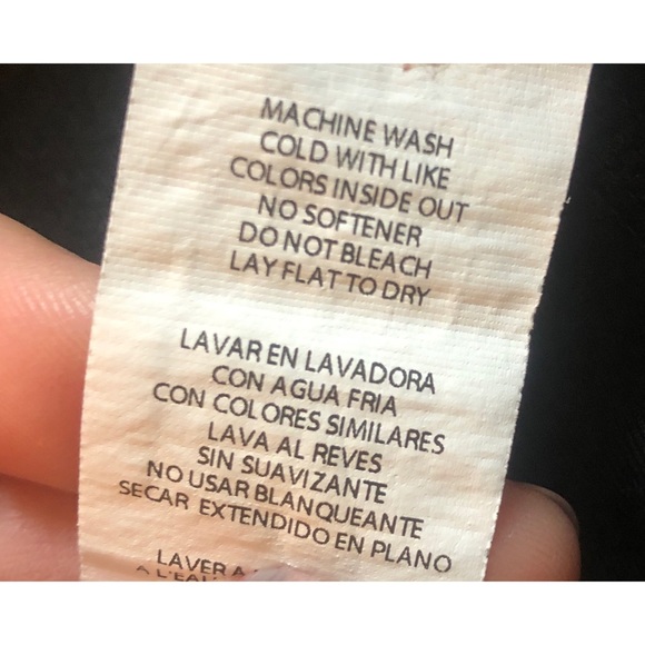 Fabletics 3/4 Black Leggings with Pockets - Picture 5 of 5